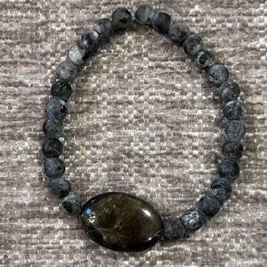 🖤HP🖤 Handmade Gothic Natural Healing Labradorite Stone Beaded Bracelet, Size 7”